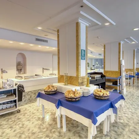Moon Dreams Coral Hotel 3*